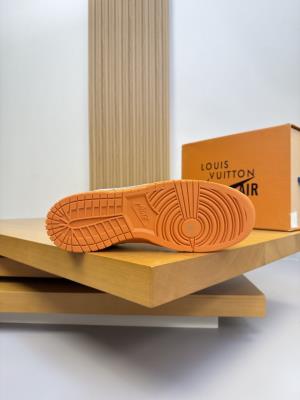 wholesale quality louis vuitton men shoes model no. 861